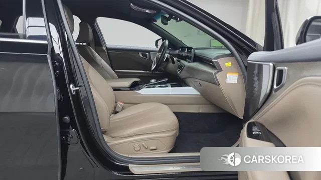 Kia K8 Hybrid 2023 Черный из Кореи, фото 2