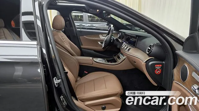 Mercedes-Benz E-Class W213 2021 Серый из Кореи, фото 2