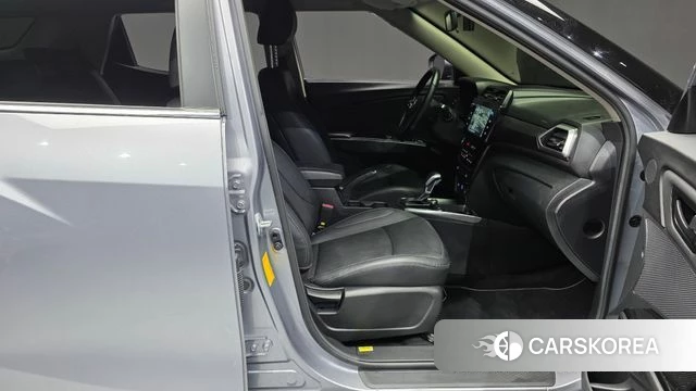 Ssangyong The New Tivoli Air 2024 Серебристо-серый из Кореи, фото 2