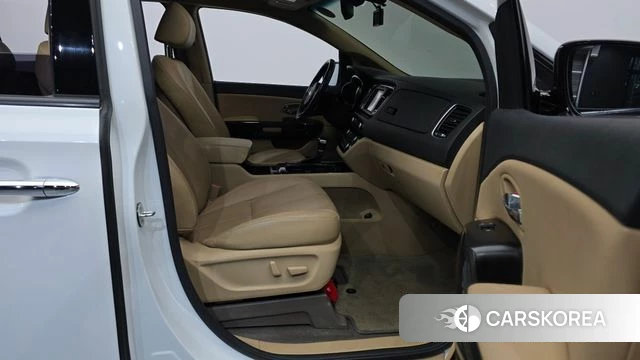 Kia All New Carnival 2018 Белый из Кореи, фото 2