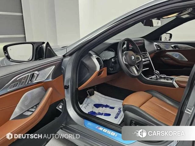 BMW 8 Series (G15) 2025 Серебристо-серый из Кореи, фото 2