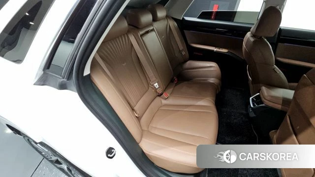 Hyundai Grandeur Hybrid (GN7) 2023 Белый из Кореи, фото 2