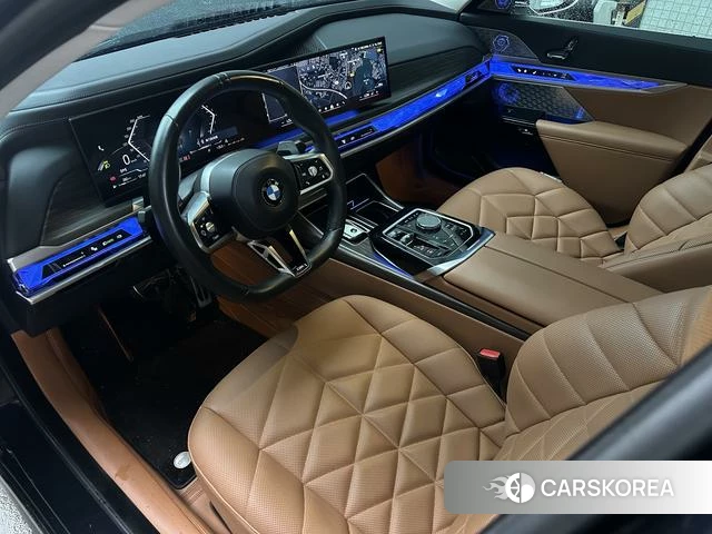 BMW 7 series 2023 Черный из Китая, фото 2
