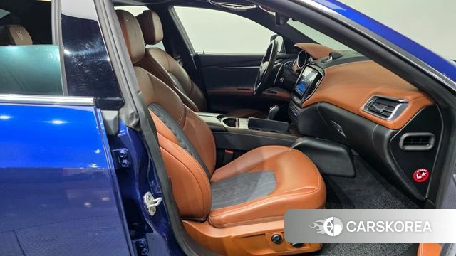 Maserati Ghibli 2018 Синий из Кореи, фото 2