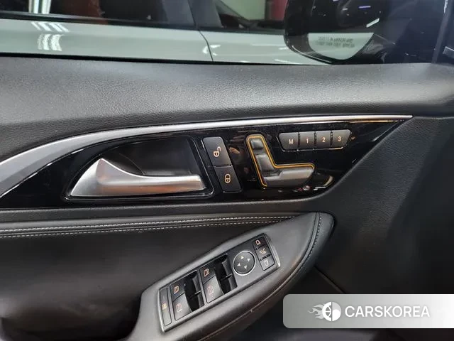 Infiniti Q30 2018 Черный из Кореи, фото 2
