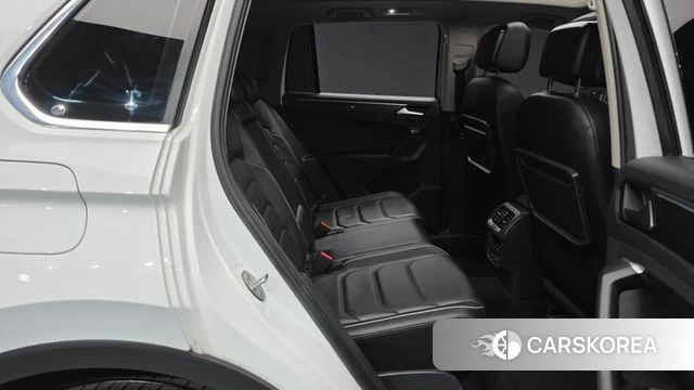Volkswagen Tiguan second Generation 2019 Белый из Кореи, фото 2