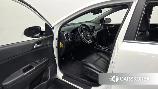 Kia Sportage The Bold 2018 Белый из Кореи, фото 2