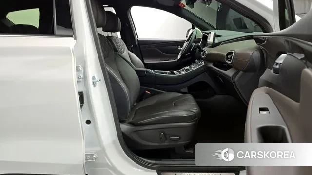 Hyundai The New Santa Fe 2023 Белый из Кореи, фото 2