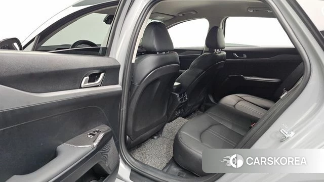 Kia The New K5 3rd generation 2026 Серебристо-серый из Кореи, фото 2