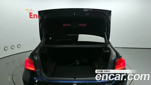 BMW 5 Series (G30) 2019 Синий из Кореи, фото 2