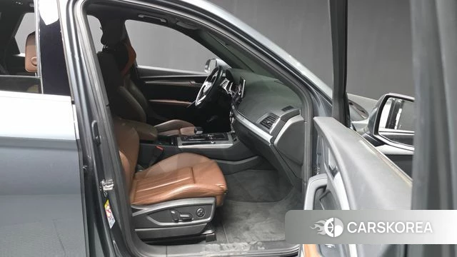 Audi Q5 (FY) 2020 Серый из Кореи, фото 2