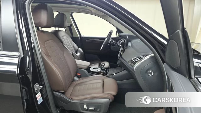 BMW X3 (G01) 2022 Черный из Кореи, фото 2