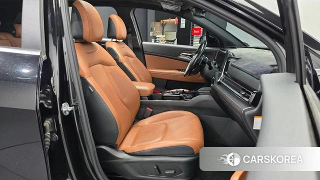 Kia Sportage 5th Generation Hybrid 2021 Черный из Кореи, фото 2