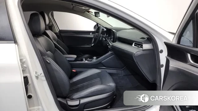 Kia K5 3rd generation 2021 Белый из Кореи, фото 2