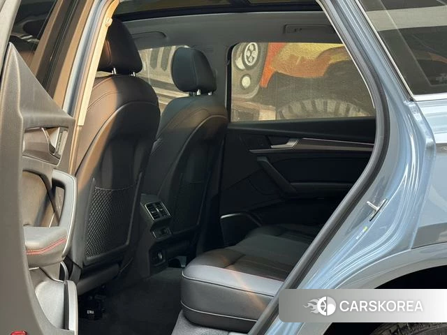Audi Q5L 2022 Синий из Китая, фото 2
