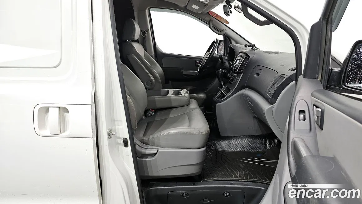 Hyundai The New Grand Starex 2018 Белый из Кореи, фото 2