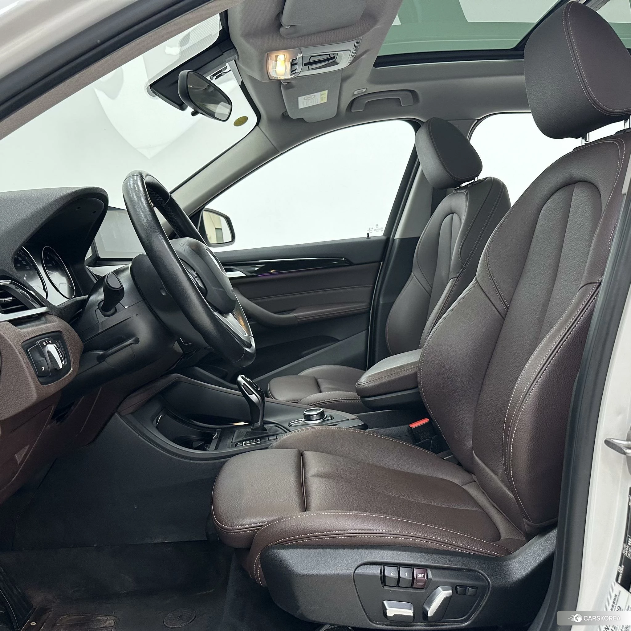 BMW X1 2021 Белый из Китая, фото 2