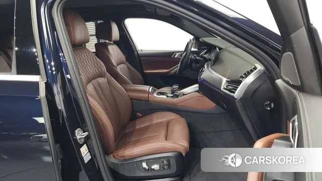 BMW X6 (G06) 2023 Черный из Кореи, фото 2