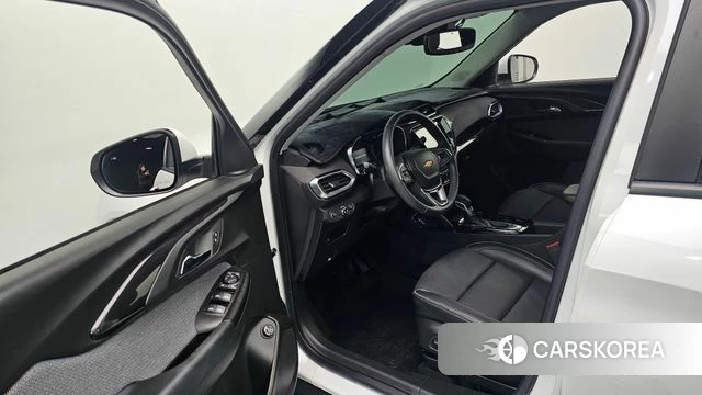 Chevrolet (GM Daewoo) Trailblazer 2023 Белый из Кореи, фото 2