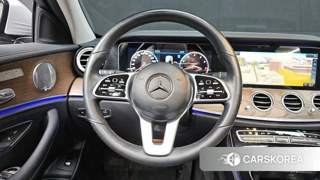 Mercedes-Benz E-Class W213 2019 Серебряный из Кореи, фото 2