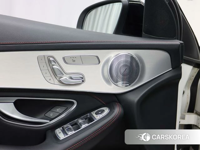 Mercedes-Benz GLC AMG 2018 Белый из Китая, фото 2