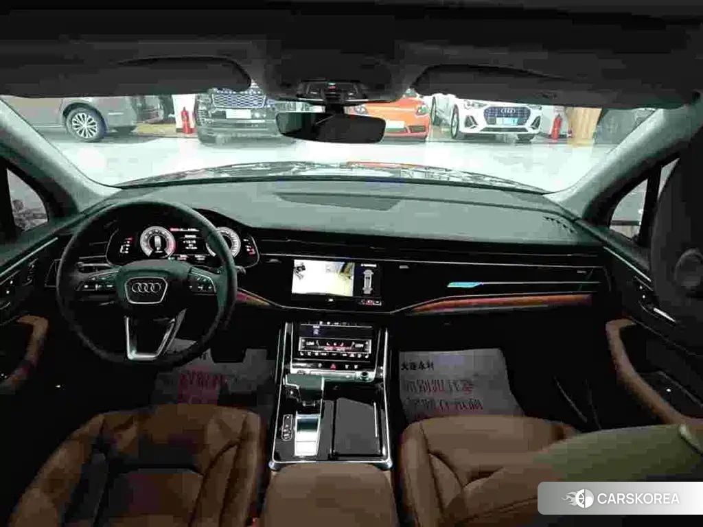 Audi Q7 2025 Черный из Китая, фото 2