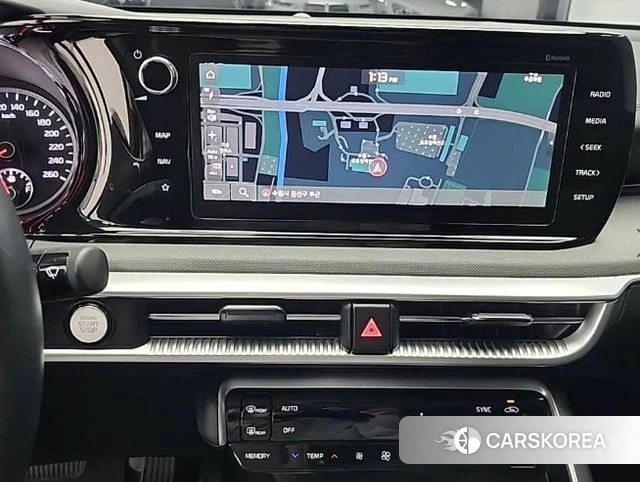 Kia K5 3rd generation 2023 Серый из Кореи, фото 2