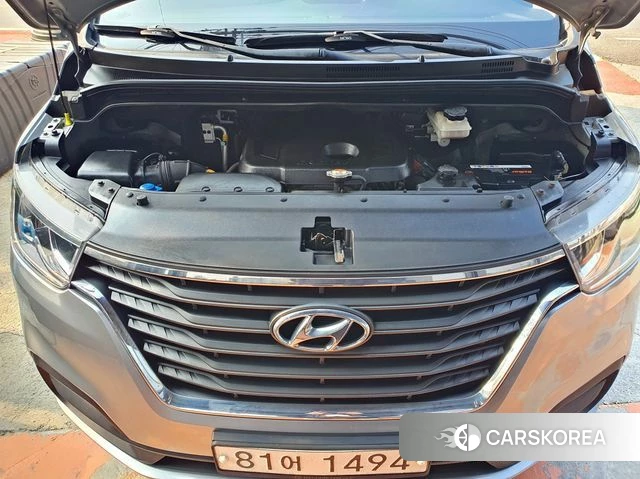 Hyundai The New Grand Starex 2018 Серебряный из Кореи, фото 2