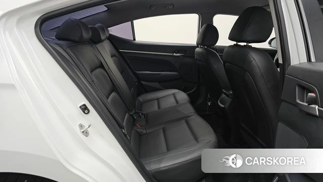 Hyundai Avante AD 2018 Белый из Кореи, фото 2