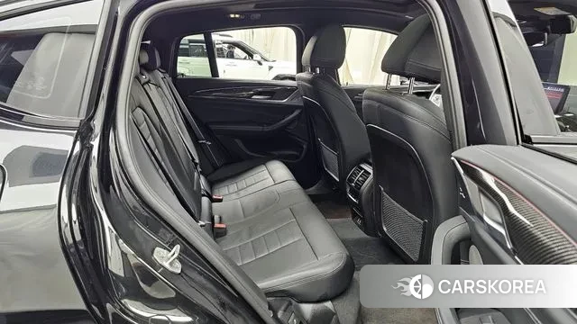 BMW X4 (G02) 2023 Черный из Кореи, фото 2