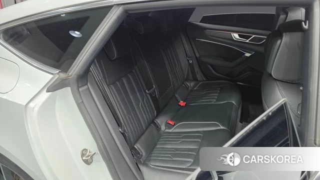 Audi A7 (4K) 2020 Белый из Кореи, фото 2