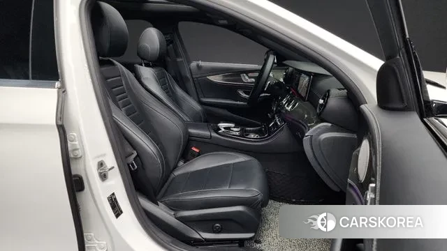 Mercedes-Benz E-Class W213 2019 Белый из Кореи, фото 2