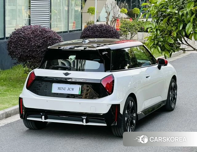 MINI Electric JCW 2025 Белый из Китая, фото 2