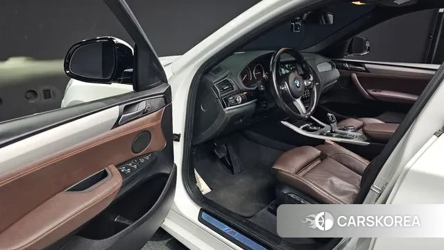 BMW X4 (F26) 2018 Белый из Кореи, фото 2