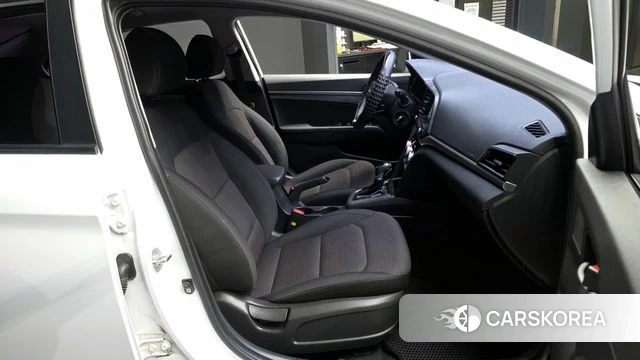 Hyundai The New Avante AD 2018 Белый из Кореи, фото 2