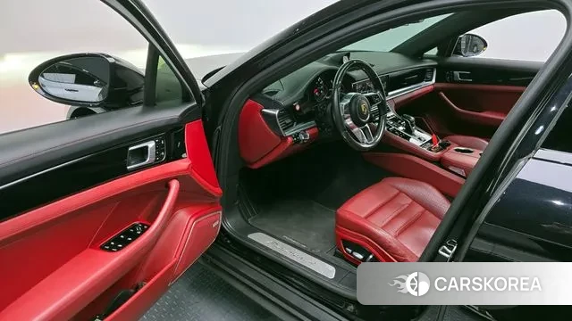 Porsche Panamera (971) 2020 Черный из Кореи, фото 2