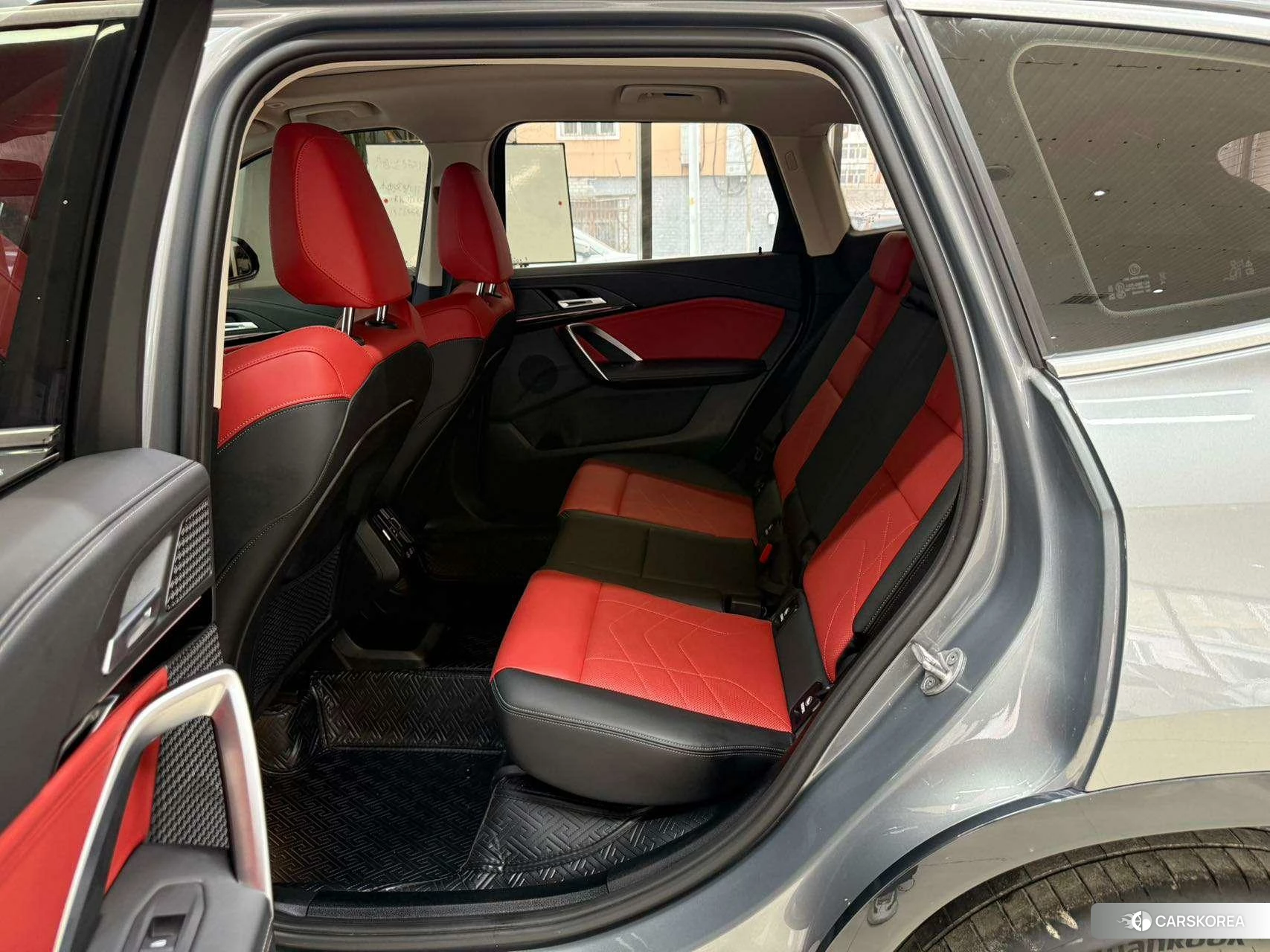 BMW X1 2023 Темно-серый из Китая, фото 2