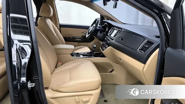 Kia The New Carnival 2018 Черный из Кореи, фото 2