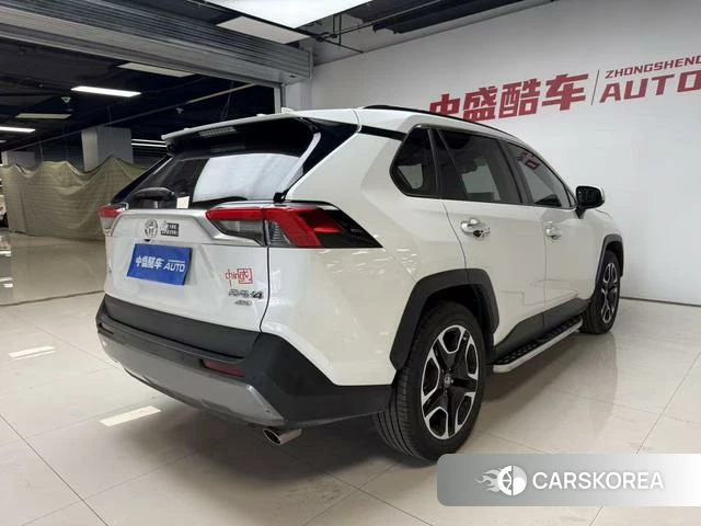 Toyota RAV4 Rongfang 2021 Белый из Китая, фото 2