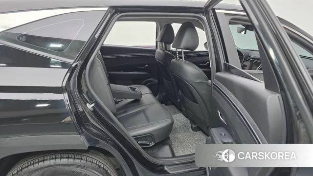 Hyundai Tucson (NX4) 2021 Черный из Кореи, фото 2
