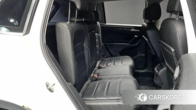 Volkswagen Tiguan second Generation 2018 Белый из Кореи, фото 2