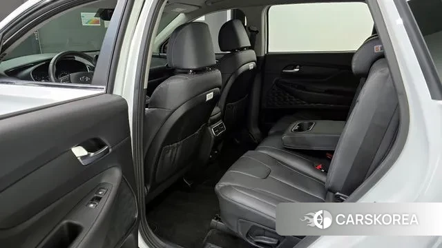 Hyundai The New Santa Fe 2023 Белый из Кореи, фото 2