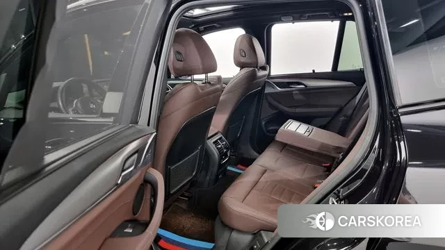 BMW X3 (G01) id 2885911 из Кореи 2