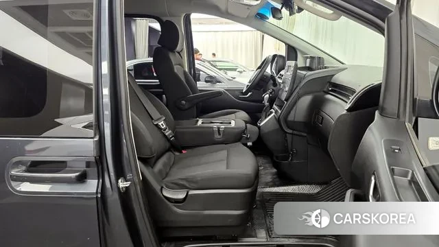 Hyundai Staria 2021 Серый из Кореи, фото 2