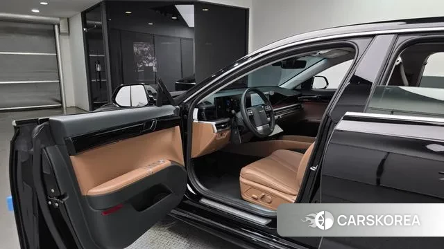 Hyundai Grandeur Hybrid (GN7) 2023 Черный из Кореи, фото 2