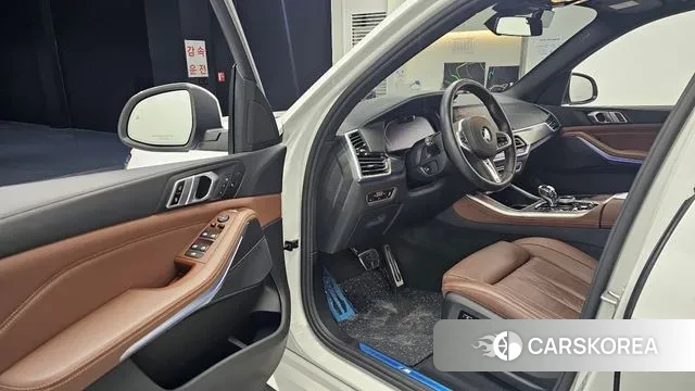 BMW X5 (G05) 2022 Белый из Кореи, фото 2