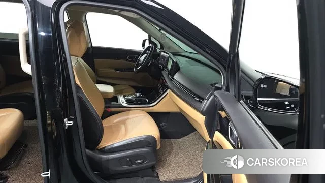 Kia Carnival 4th generation 2022 Черный из Кореи, фото 2