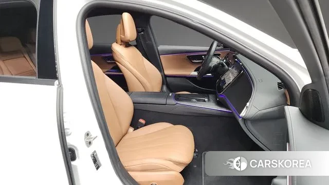 Mercedes-Benz E-Class W214 2024 Белый из Кореи, фото 2