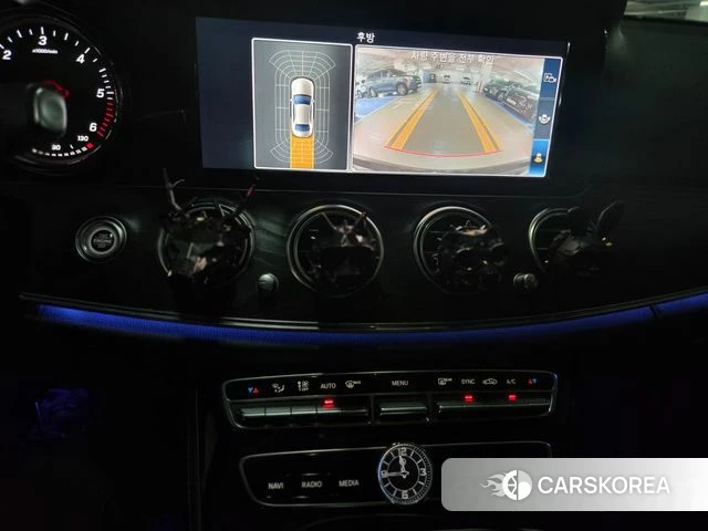 Mercedes-Benz E-Class W213 2020 Черный из Кореи, фото 2