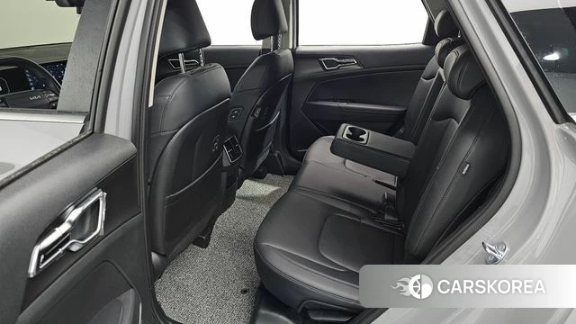 Kia The New Sportage 5th Generation 2025 Серебристо-серый из Кореи, фото 2